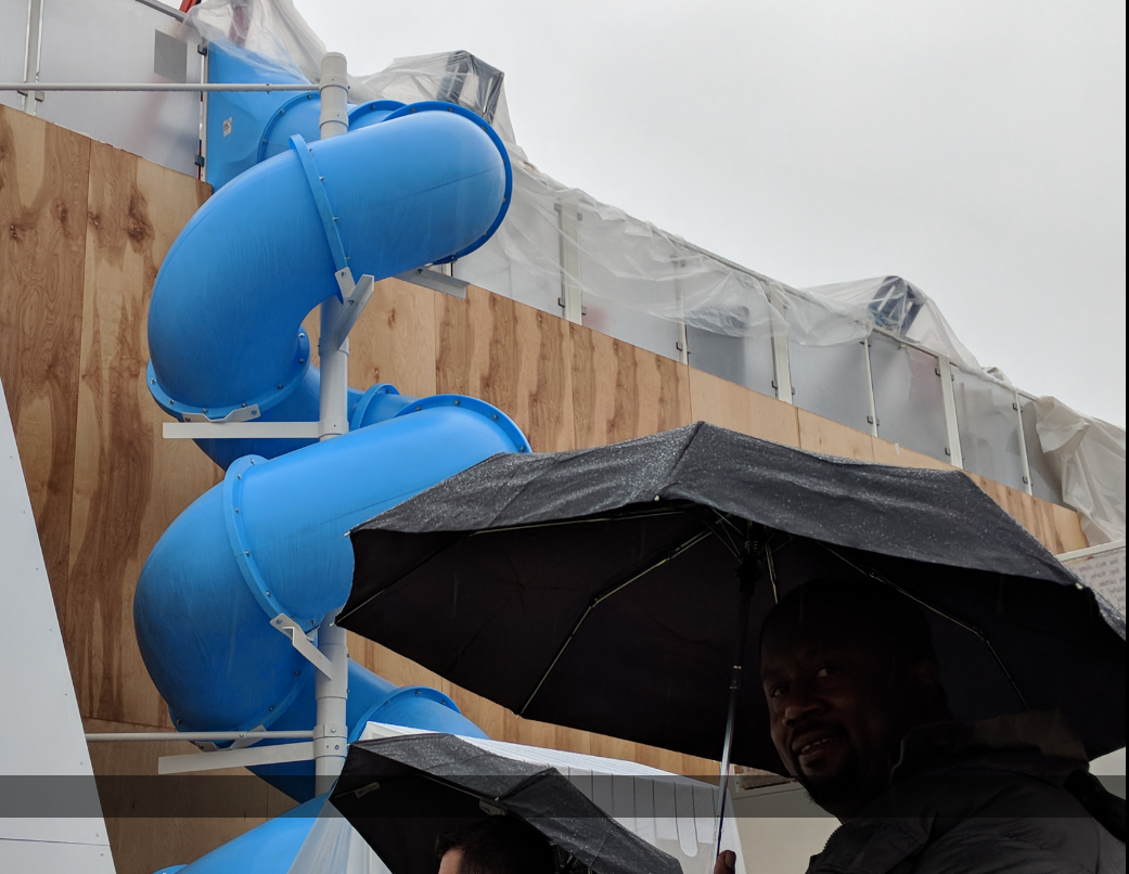 谷歌CES展位不防水 開(kāi)幕首日遭暴雨襲擊被迫關(guān)閉